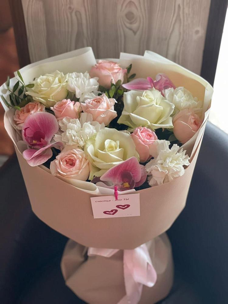 Букет цветов из: Орхидеи, Розы и Гвоздики в Поселок совхоза Сафоновский