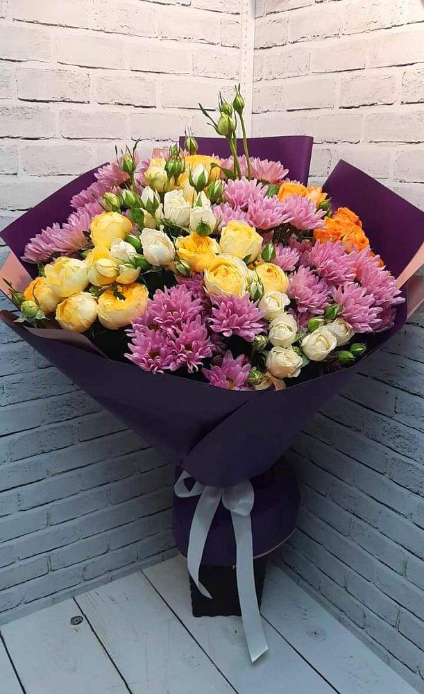 Букет цветов из: Хризантемы и Розы в Поселок совхоза Сафоновский