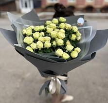 Букет Белые кустовые розы Солинеро в Поселок совхоза Сафоновский