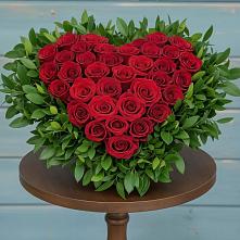 Цветочная композиция из Розы в виде сердца в Поселок совхоза Сафоновский