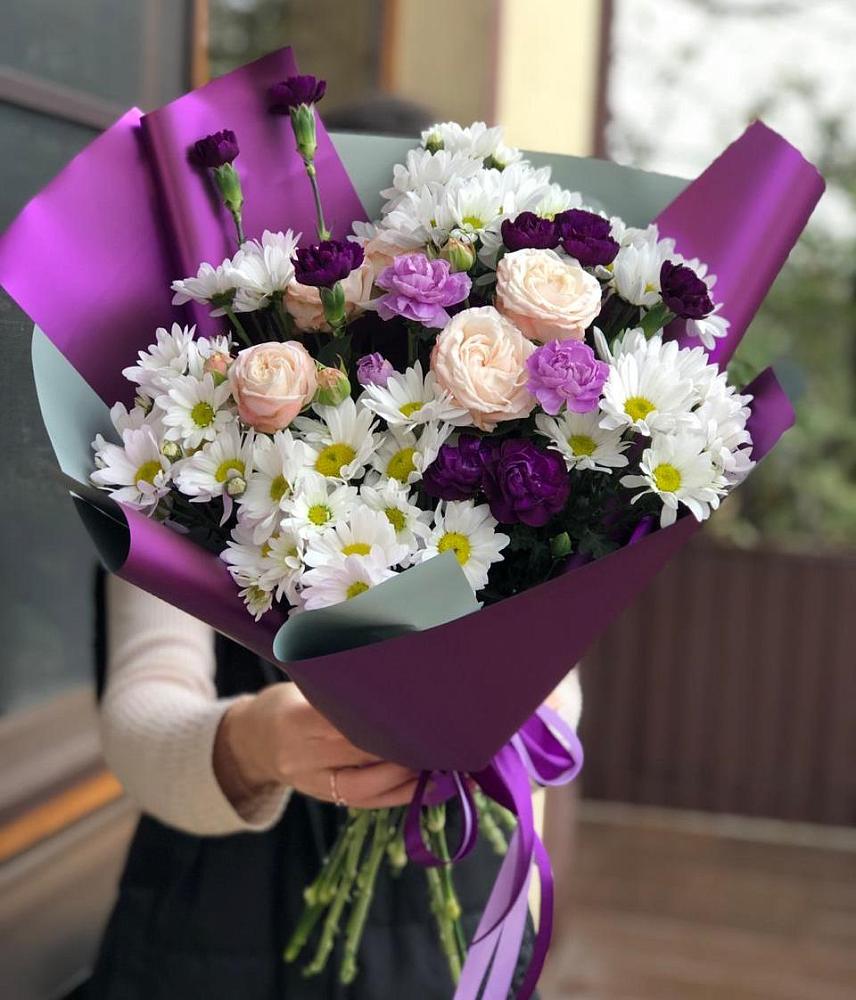 Букет цветов из: Хризантемы, Гвоздики и Розы в Поселок совхоза Сафоновский