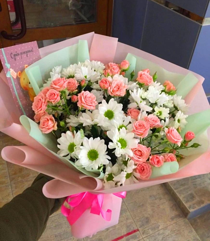 Букет цветов из: Розы и Хризантемы в Поселок совхоза Сафоновский