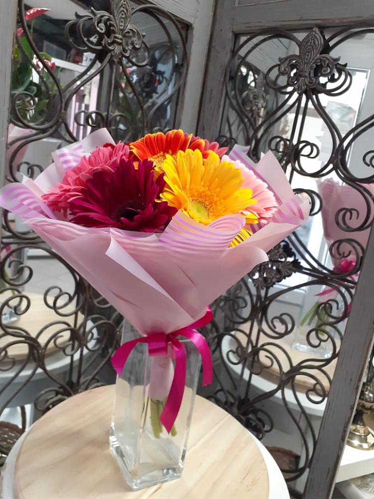 Букет цветов из: Герберы в Поселок совхоза Сафоновский