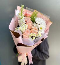 Букет цветов из:  Хризантемы и Розы в Поселок совхоза Сафоновский