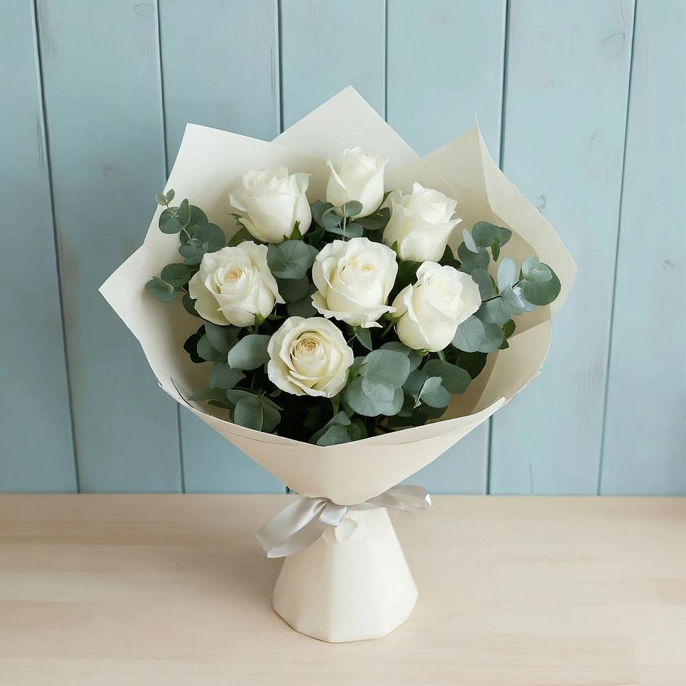 Букет Белые розы в Эвкалипте в Поселок совхоза Сафоновский