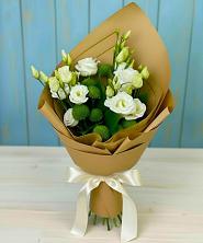 Букет цветов из:  Хризантемы и Лизиантусы в Поселок совхоза Сафоновский