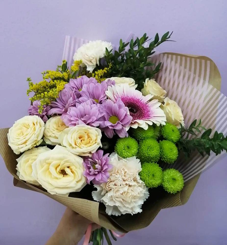 Букет цветов из: Хризантемы, Розы, Гвоздики и Герберы в Поселок совхоза Сафоновский