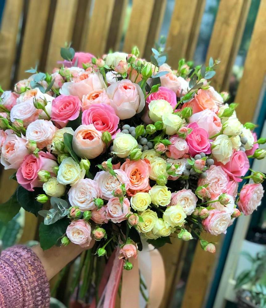 Букет цветов из: Розы в Поселок совхоза Сафоновский